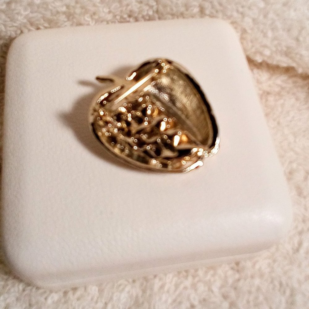 *GIFT* Vintage Gold Tone & Rhinestones Apple Shaped Brooch - Picture 7 of 8